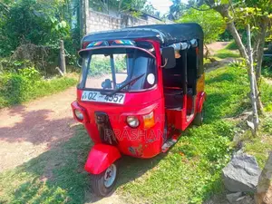 Bajaj 4 Stroke 2010 Three Wheel (Used)