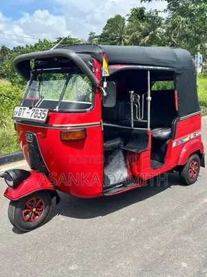 Bajaj 4 Stroke 2009 Three Wheel (Used)