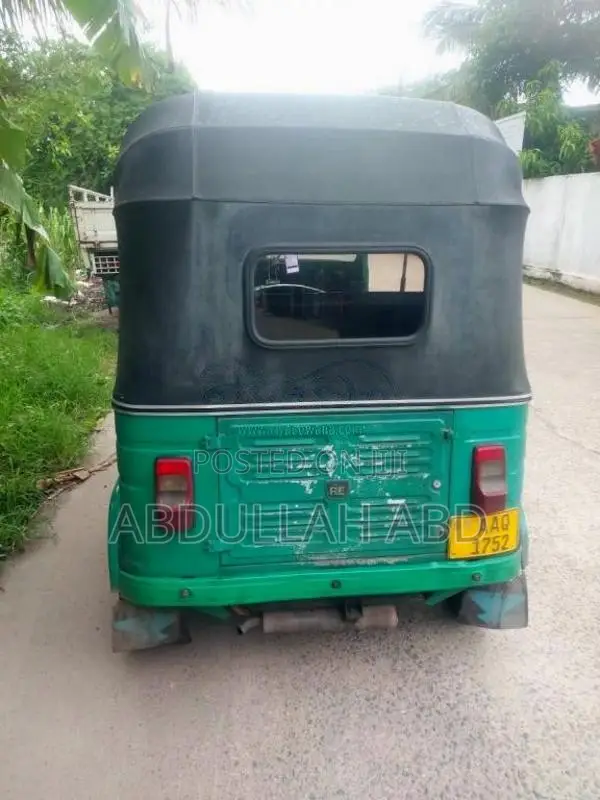 Bajaj RE 205 2014 Three Wheel (Used)