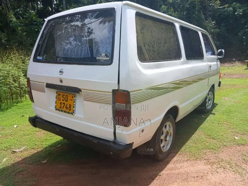 Nissan Vanette 1982 Van (Used)
