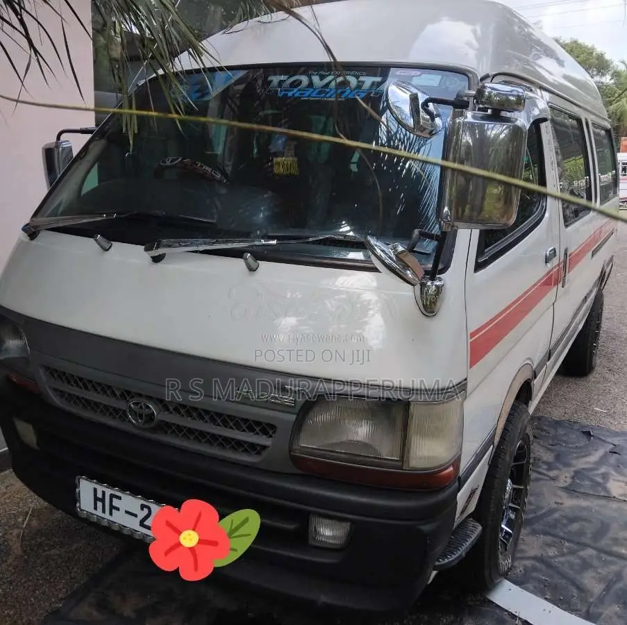 Toyota GL 1999 Van (Used)