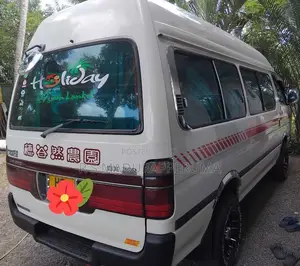 Toyota GL 1999 Van (Used)