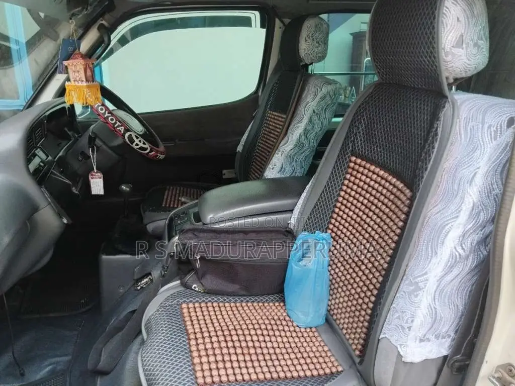 Toyota GL 1999 Van (Used)
