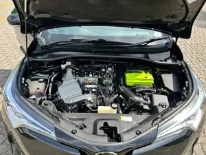 Toyota CHR 2017 SUV (Used)