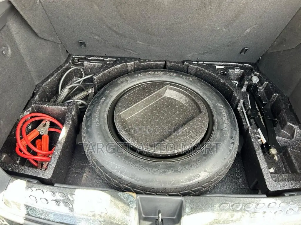 Toyota CHR 2017 SUV (Used)