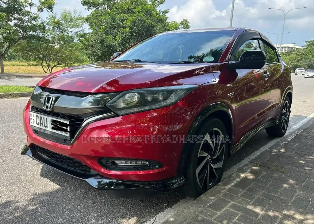 Honda VEZEL RS 2017 SUV (Used)