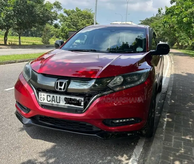 Honda VEZEL RS 2017 SUV (Used)