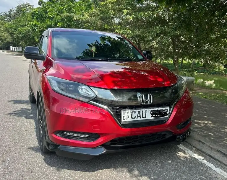Honda VEZEL RS 2017 SUV (Used)