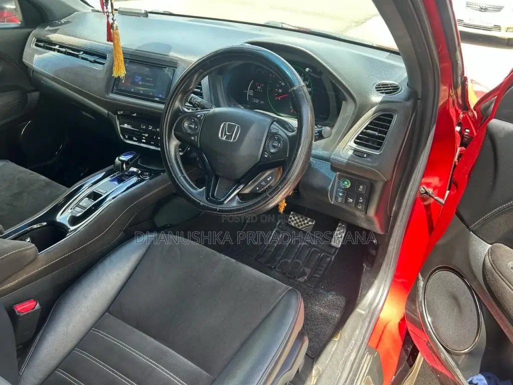 Honda VEZEL RS 2017 SUV (Used)