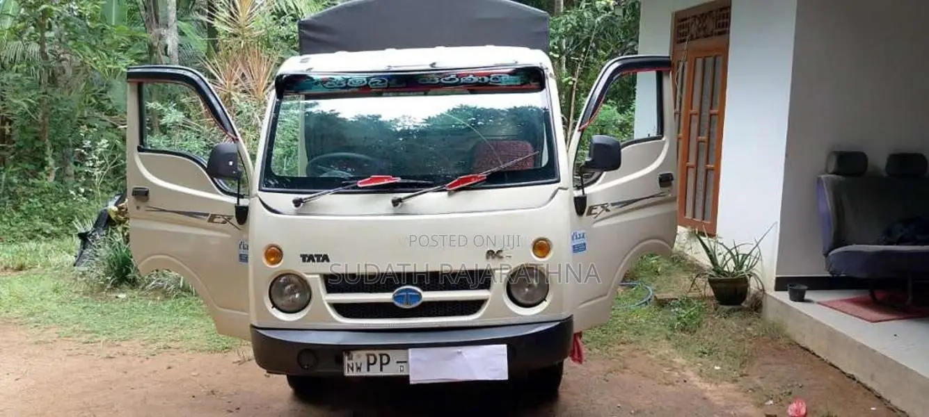 Tata Dimo Batta 2010 Lorry (Used)