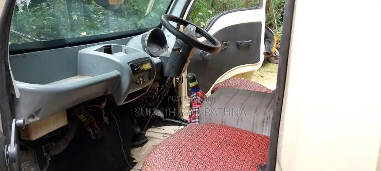 Tata Dimo Batta 2010 Lorry (Used)