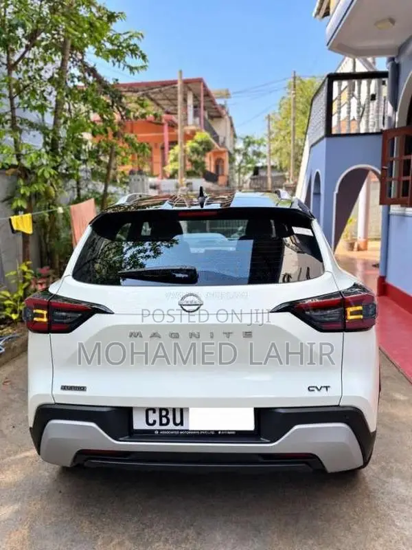 Nissan MAGNITE TEKNA TURBO CVT 2025 SUV (Used)