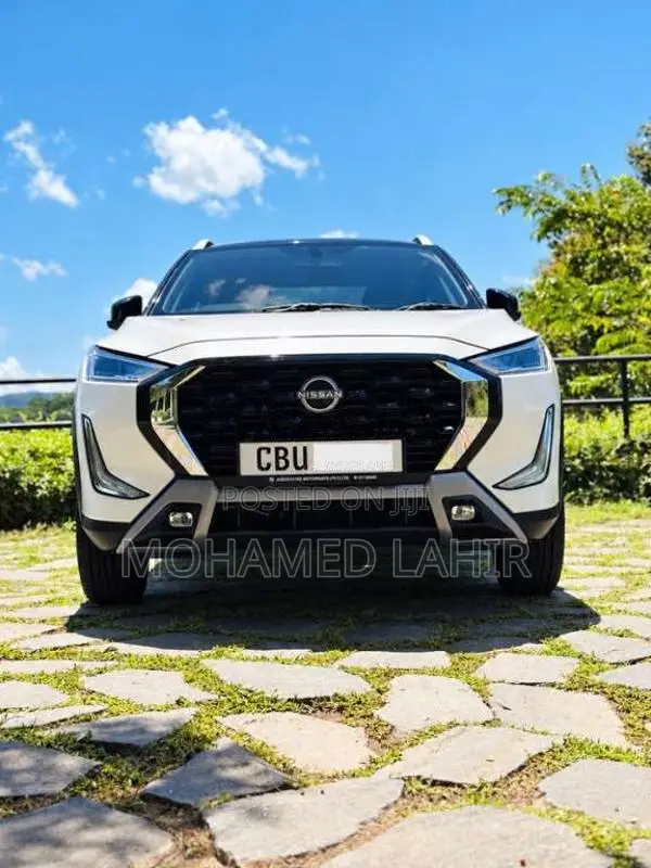Nissan MAGNITE TEKNA TURBO CVT 2025 SUV (Used)