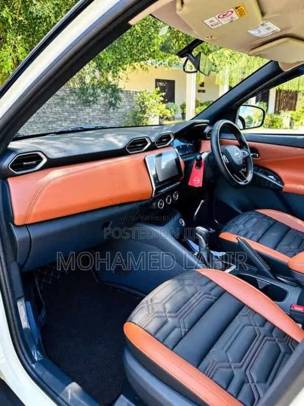 Nissan MAGNITE TEKNA TURBO CVT 2025 SUV (Used)