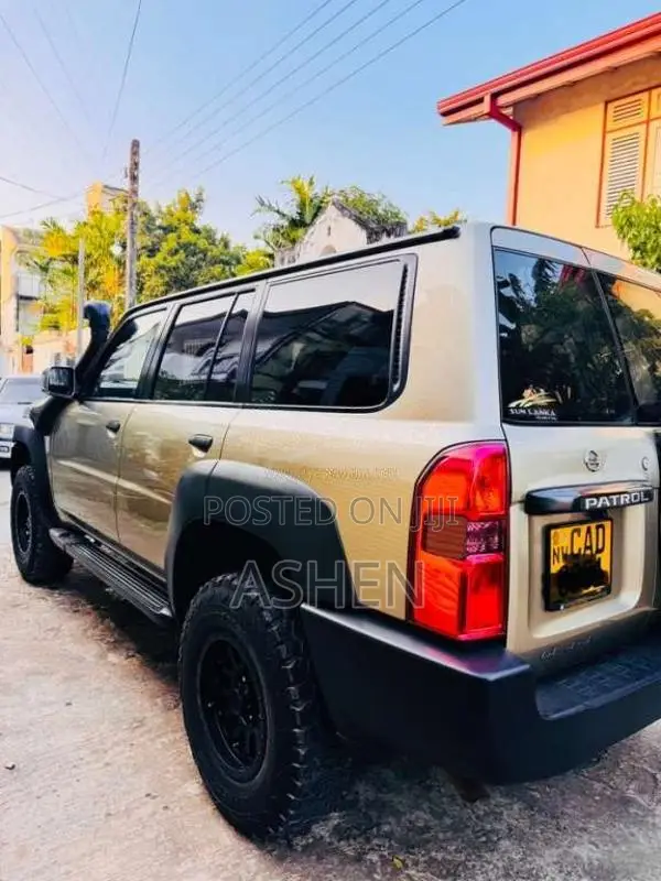 Nissan Patrol Y60 2015 SUV (Used)