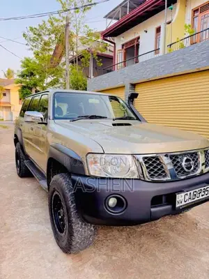 Nissan Patrol Y60 2015 SUV (Used)
