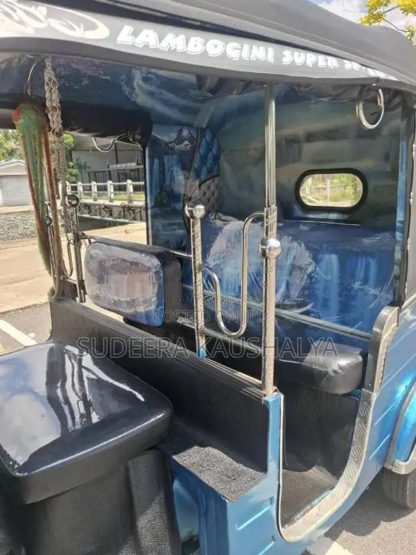 Bajaj 4 Stroke 2012 Three Wheel (Used)