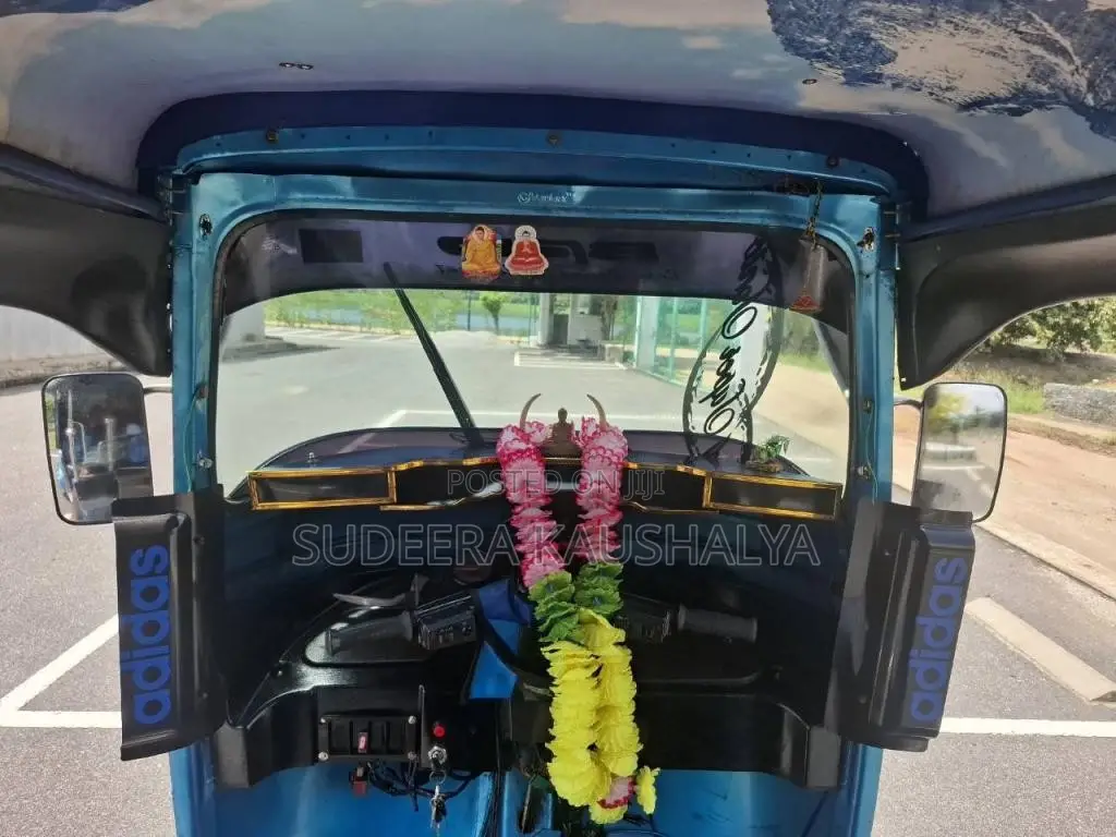 Bajaj 4 Stroke 2012 Three Wheel (Used)