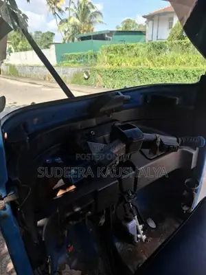Bajaj 4 Stroke 2015 Three Wheel (Used)