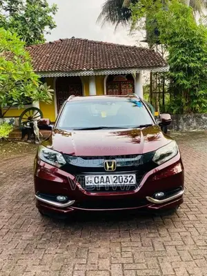 Honda Vezel 2014 SUV (Used)