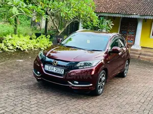 Honda Vezel 2014 SUV (Used)