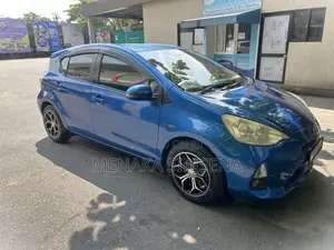 Toyota Aqua 2013 Car (Used)