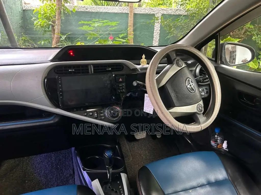 Toyota Aqua 2013 Car (Used)