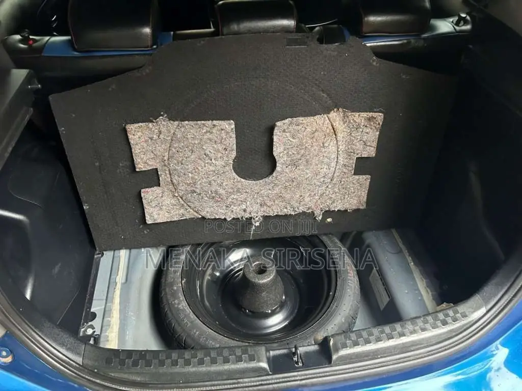 Toyota Aqua 2013 Car (Used)