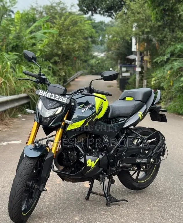 Hero Hunk 2026 Motorbike (Used)