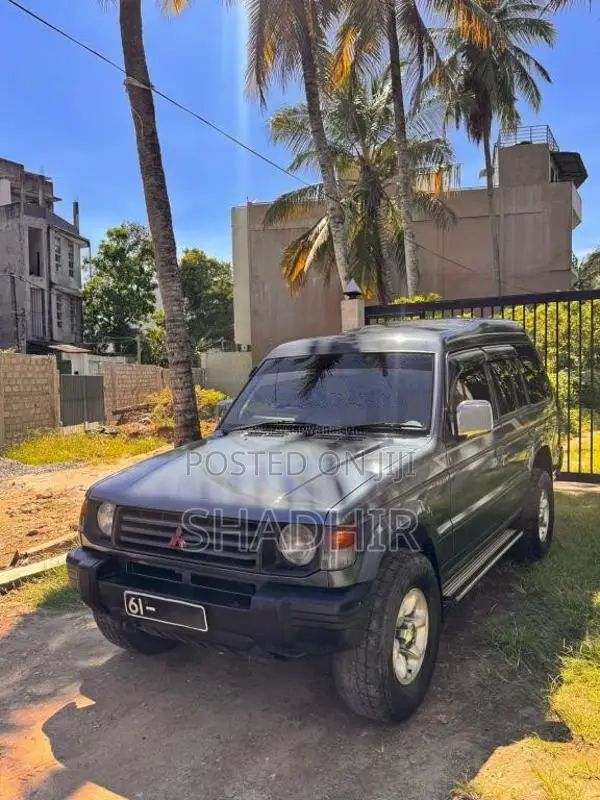 Mitsubishi Pajero Intercooler Computer Body 1992 SUV (Used)