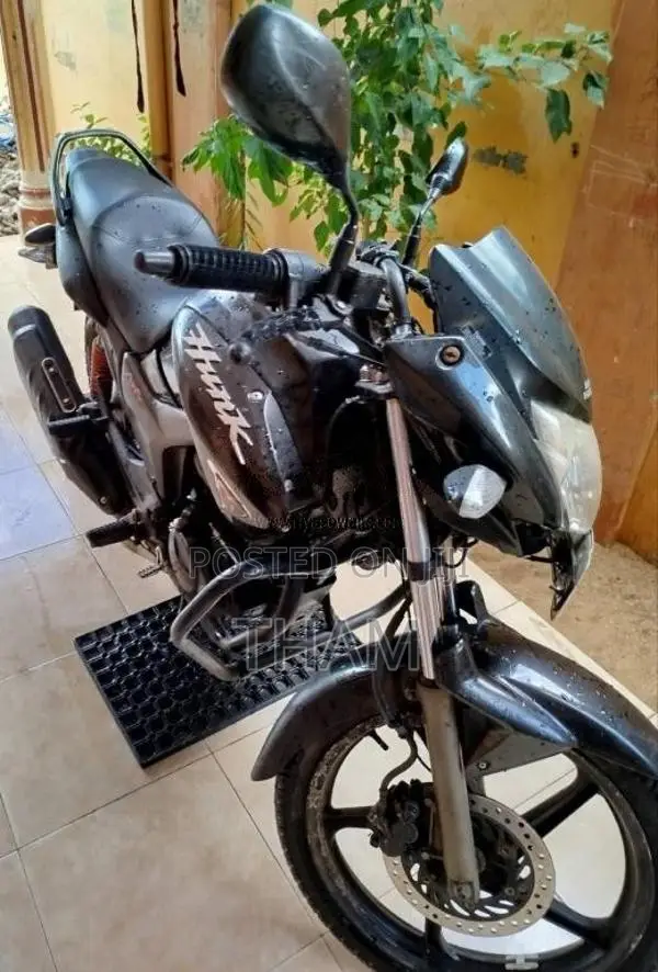 Hero-Honda Hunk 2011 Motorbike (Used)