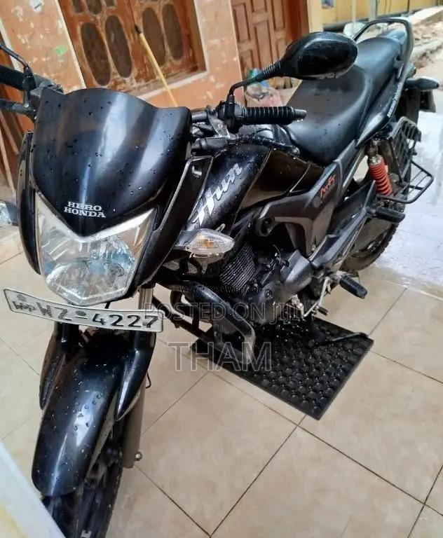 Hero-Honda Hunk 2011 Motorbike (Used)