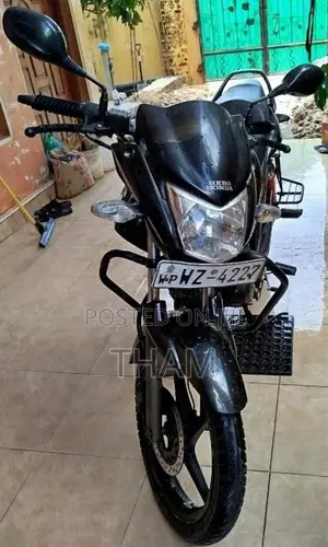 Hero-Honda Hunk 2011 Motorbike (Used)