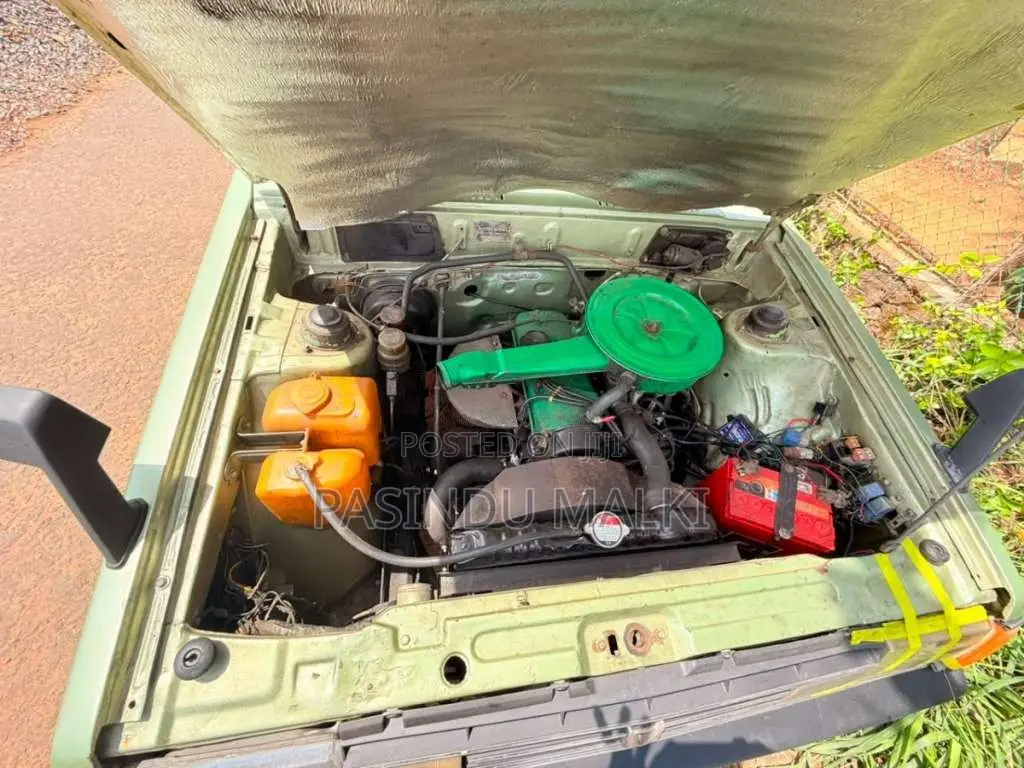 Mitsubishi Lancer Box 1982 Car (Used)