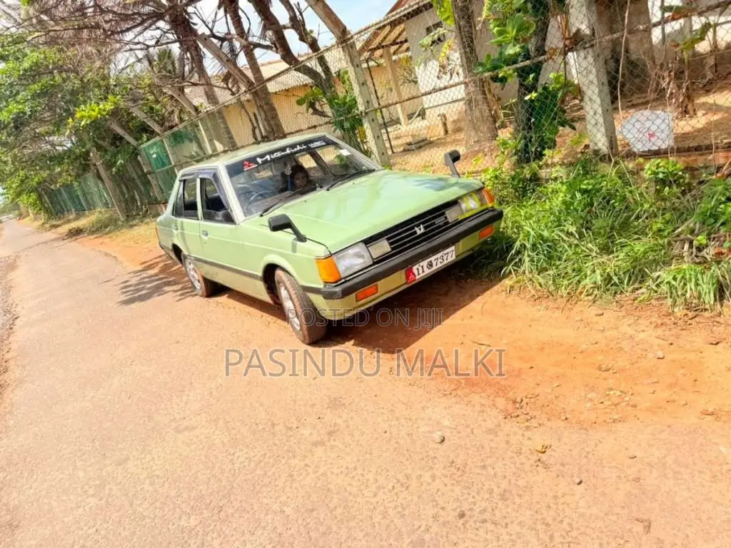 Mitsubishi Lancer Box 1982 Car (Used)