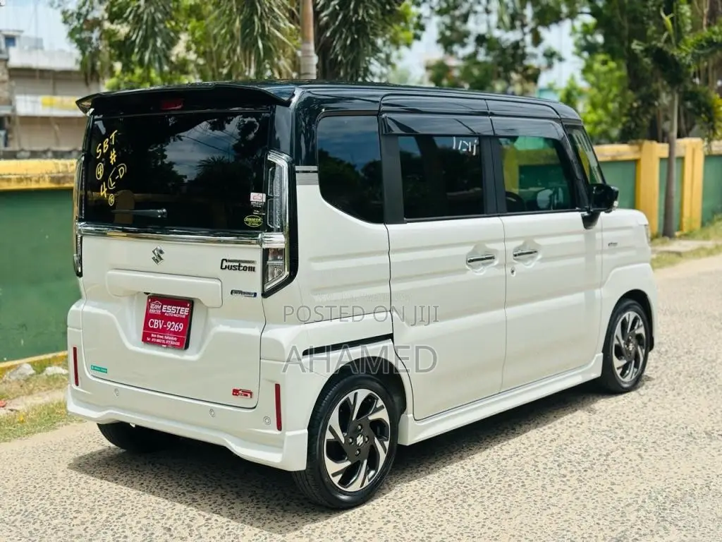 Suzuki Spacia Custom XS 2024 Car (Used)