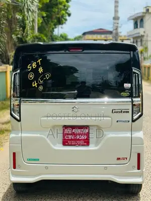 Suzuki Spacia Custom XS 2024 Car (Used)