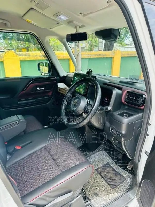 Suzuki Spacia Custom XS 2024 Car (Used)