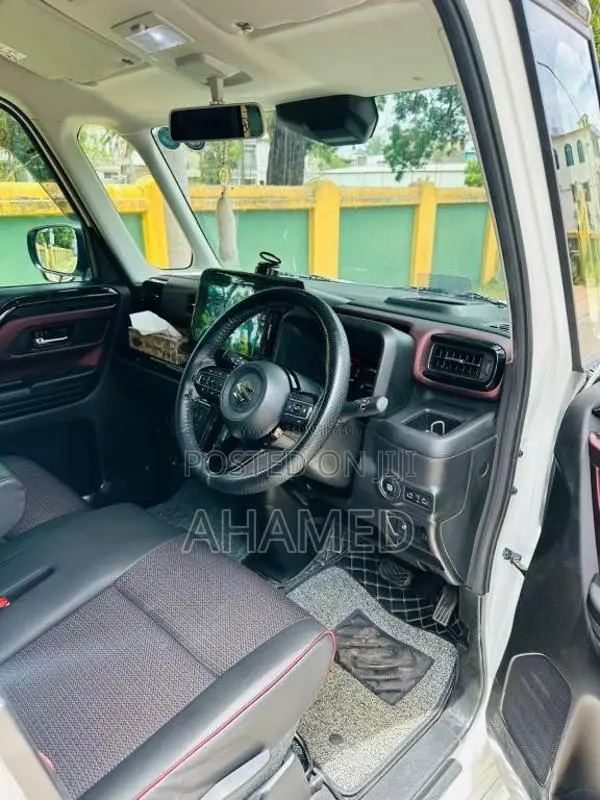 Suzuki Spacia Custom XS 2024 Car (Used)