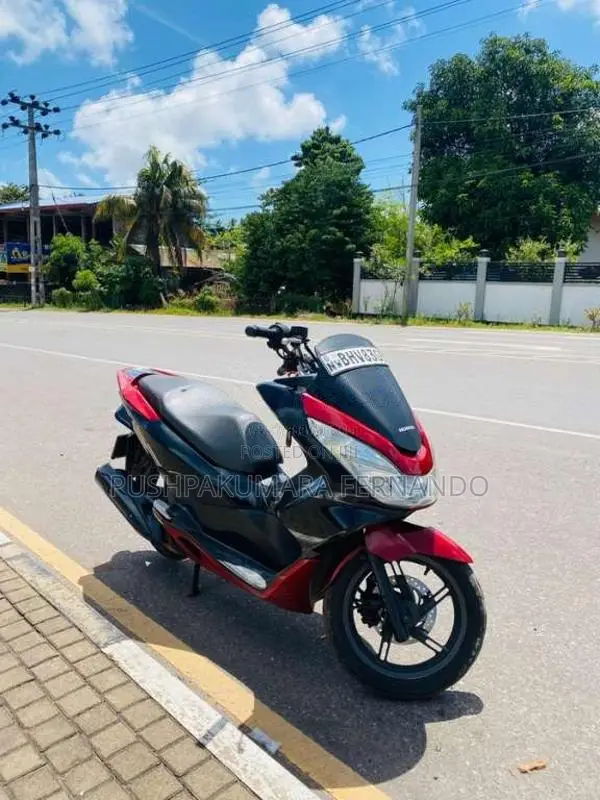 Honda Pcx 2016 Motorbike (Used)