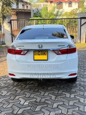 Honda Grace 2015 Car (Used)