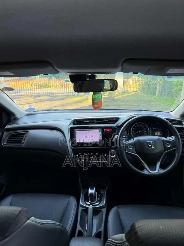 Honda Grace 2015 Car (Used)