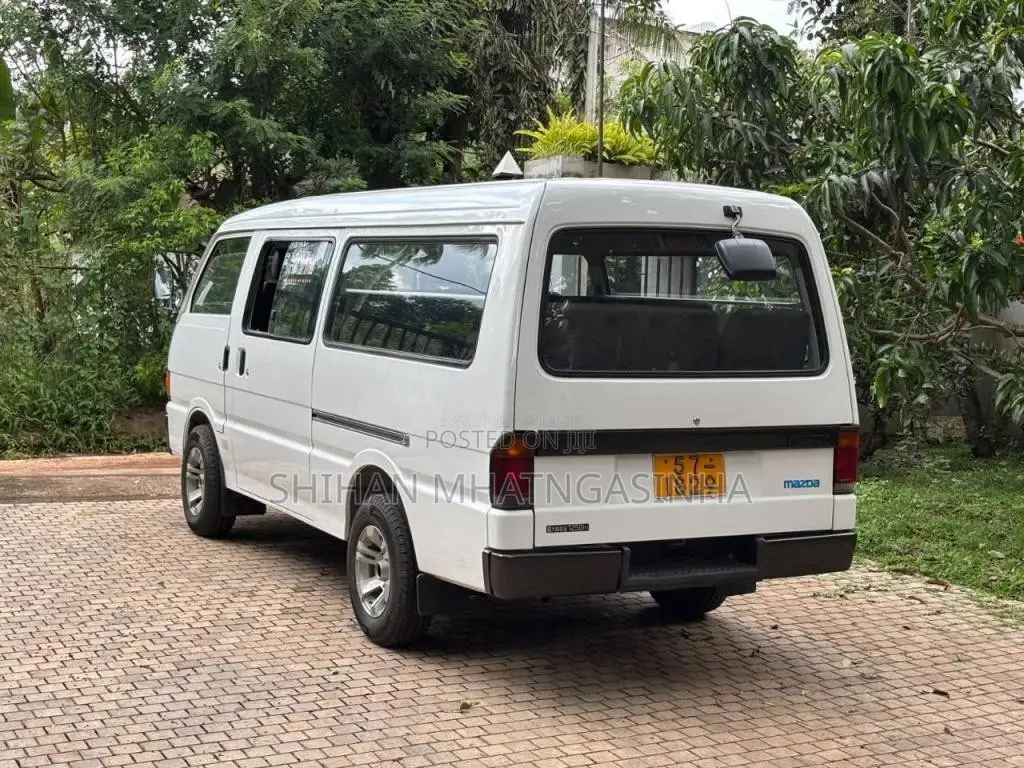 Mazda Brawny 1995 Van (Used)