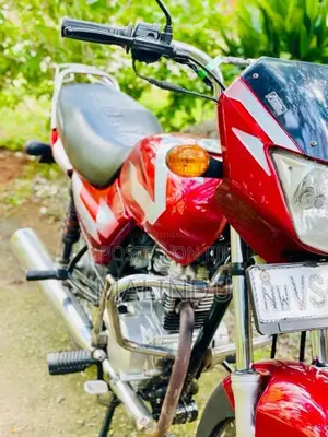 Bajaj CT-100 2010 Motorbike (Used)