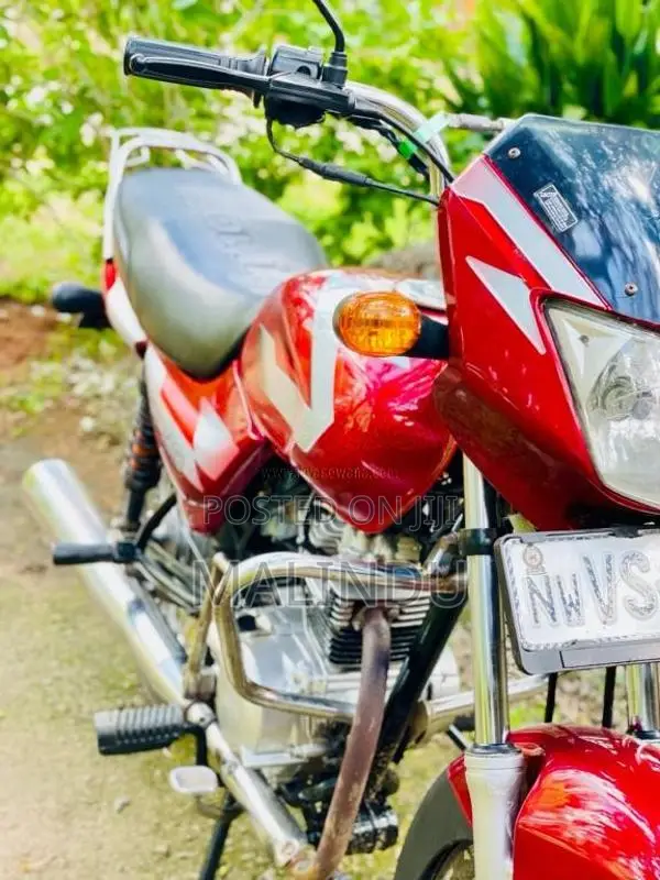 Bajaj CT-100 2010 Motorbike (Used)