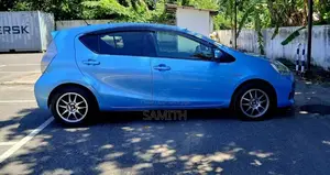 Toyota Aqua 2013 Car (Used)
