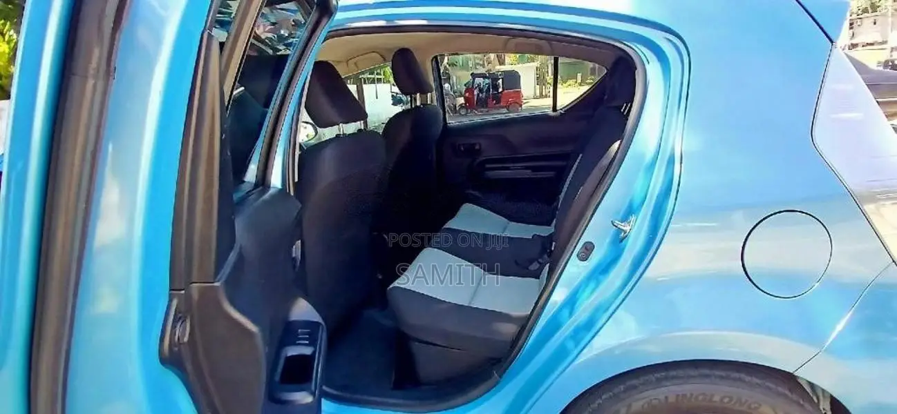 Toyota Aqua 2013 Car (Used)