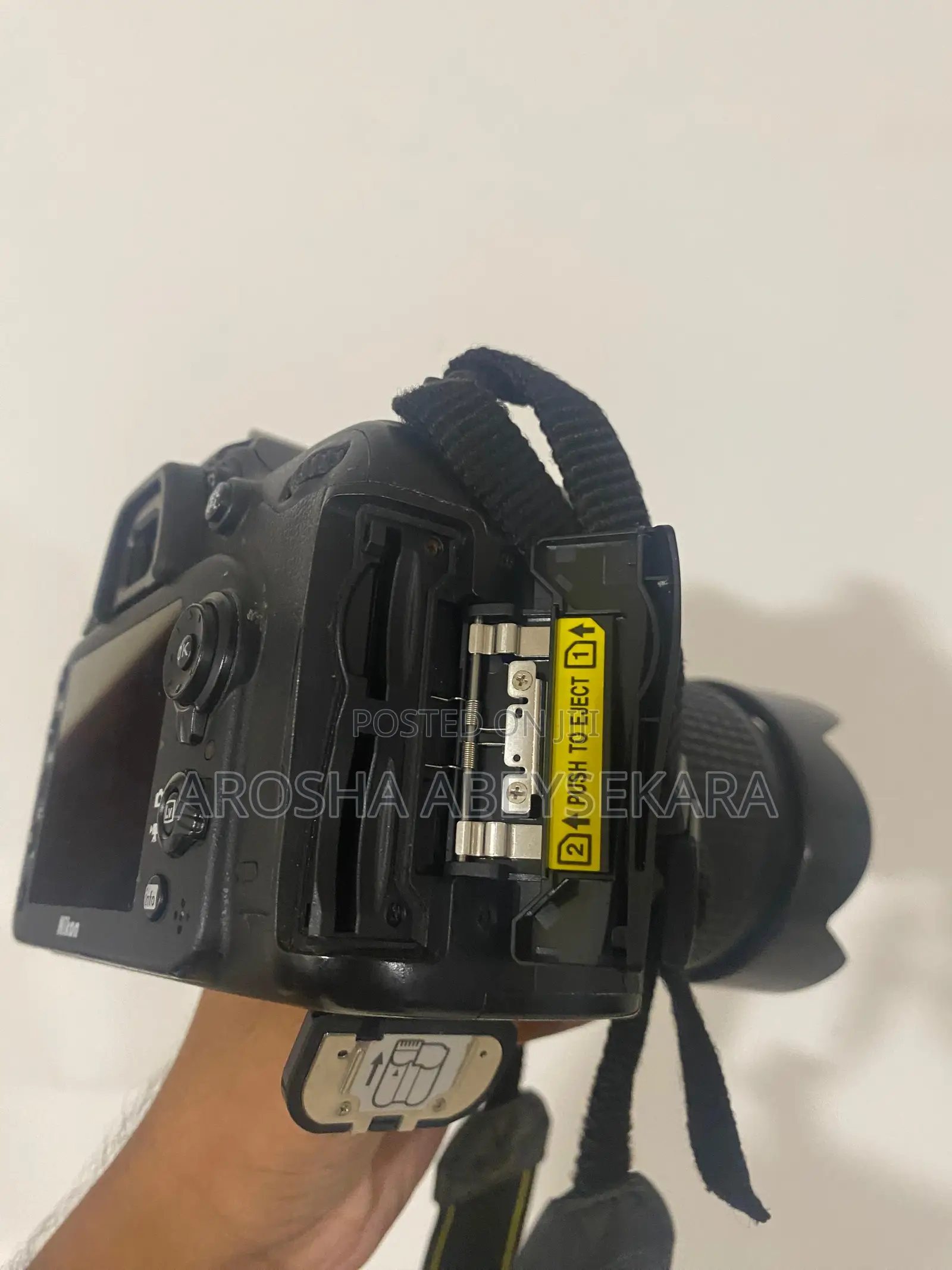 Nikon D7100 Camera for Sale