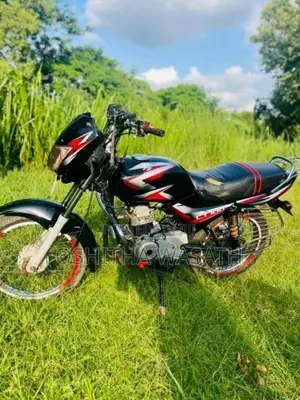Bajaj CT-100 2010 Motorbike (Used)