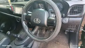 Toyota Hilux 2016 Pickup (Used)